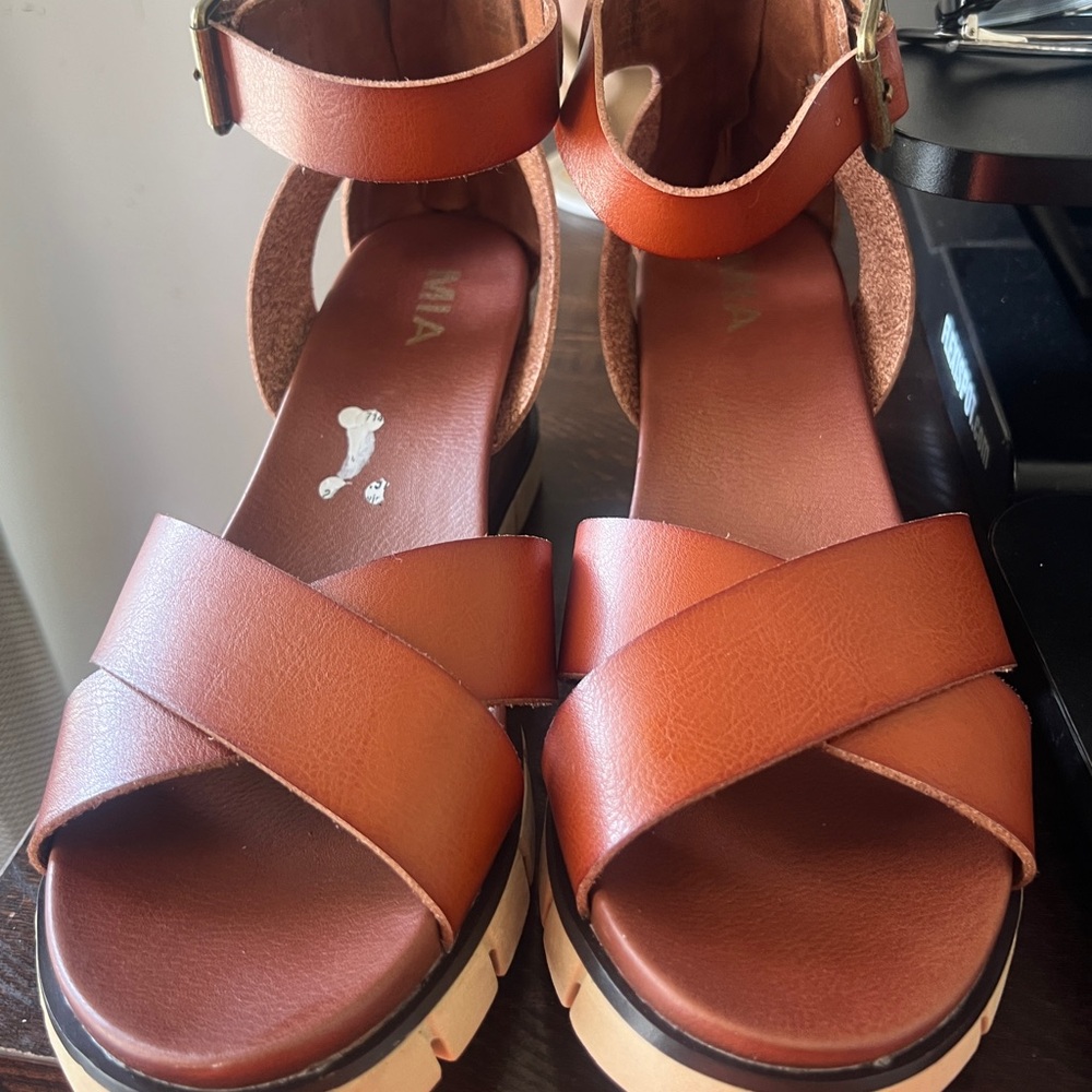 MIA Tan Sandals Criss-Cross Design Ankle Strap